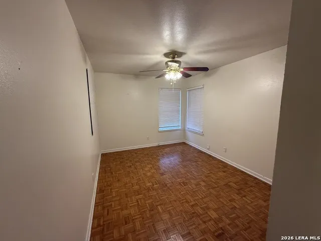 4102 KIRBY DR Kirby, TX 78219