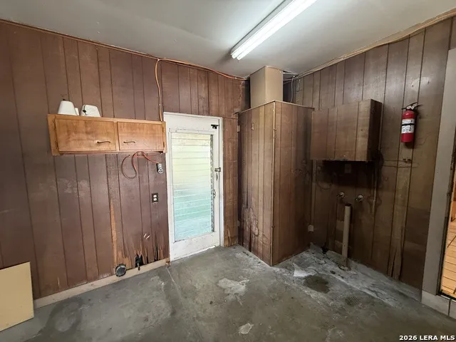 4102 KIRBY DR Kirby, TX 78219