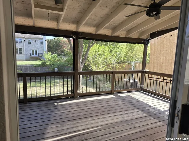 6772 Wayman Live Oak, TX 78233