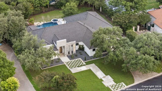 6 Turin Ct San Antonio, TX 78257