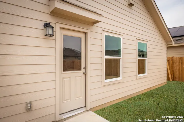 2614 PECHORA PIPIT New Braunfels, TX 78130