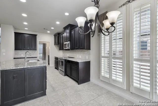 2882 CORAL SKY Seguin, TX 78155