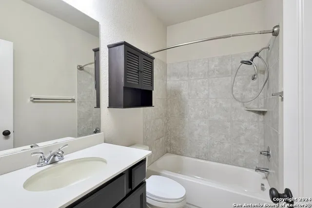 2882 CORAL SKY Seguin, TX 78155