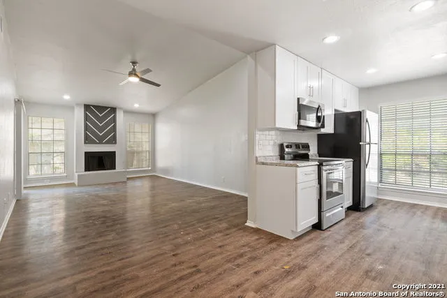 1407 LOMA ALTO RD Unit 3 San Antonio, TX 78232