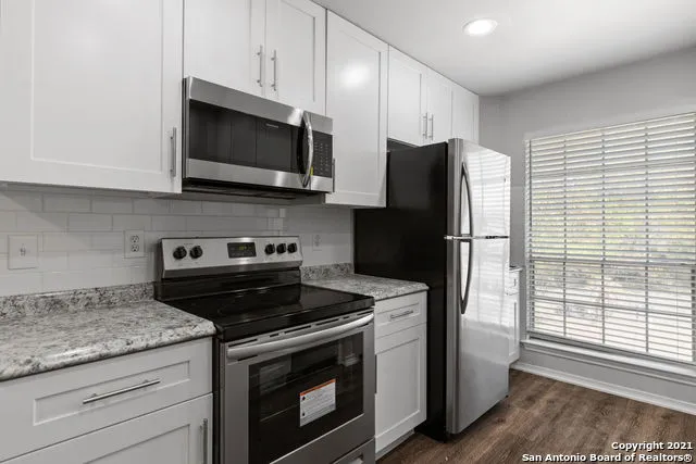 1407 LOMA ALTO RD Unit 3 San Antonio, TX 78232