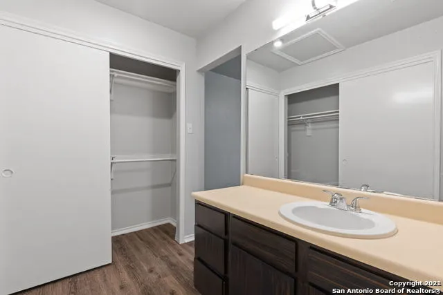 1407 LOMA ALTO RD Unit 3 San Antonio, TX 78232