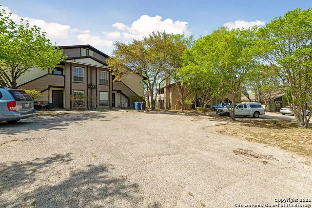 1407 LOMA ALTO RD Unit 3 San Antonio, TX 78232
