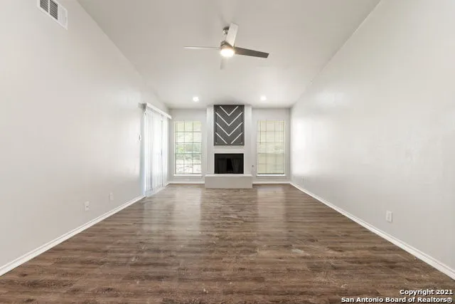 1407 LOMA ALTO RD Unit 3 San Antonio, TX 78232