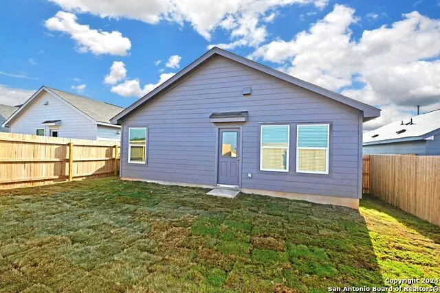 738 TULSA TRL New Braunfels, TX 78132