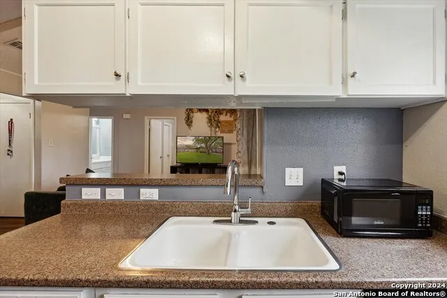 312 LORI LYNN DR Schertz, TX 78154