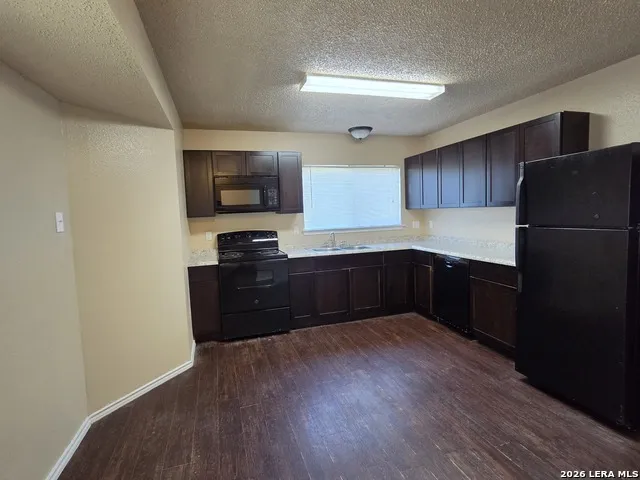 7123 Fallen Trail San Antonio, TX 78244