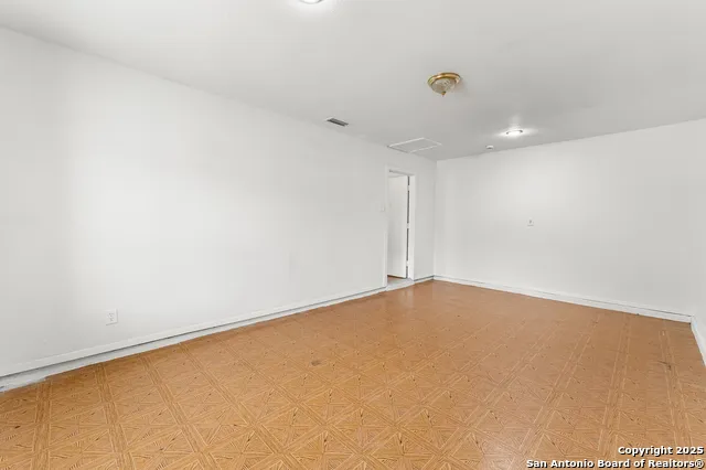 9726 Hidden Swan San Antonio, TX 78250