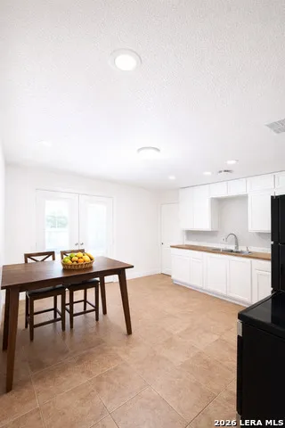 9726 Hidden Swan San Antonio, TX 78250