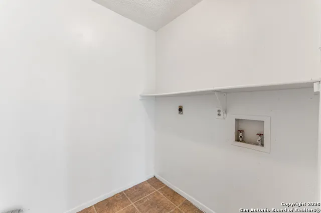 9726 Hidden Swan San Antonio, TX 78250