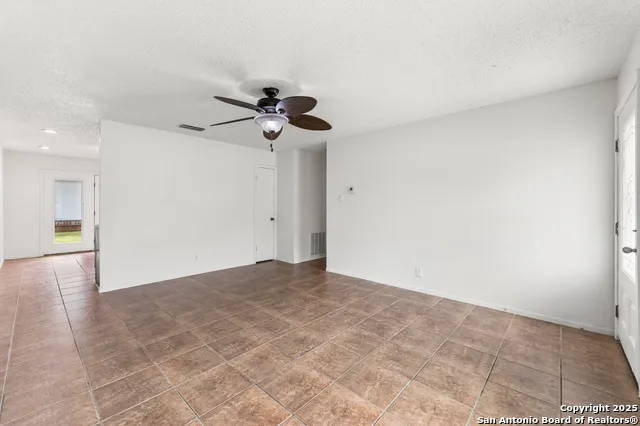 9726 Hidden Swan San Antonio, TX 78250