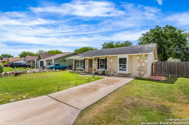 9726 Hidden Swan San Antonio, TX 78250