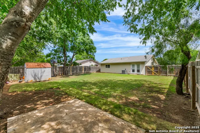 9726 Hidden Swan San Antonio, TX 78250