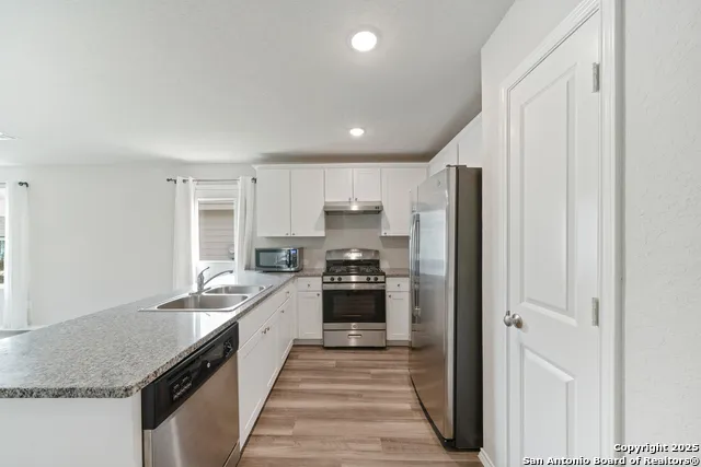 6534 Augustus Magee San Antonio, TX 78220