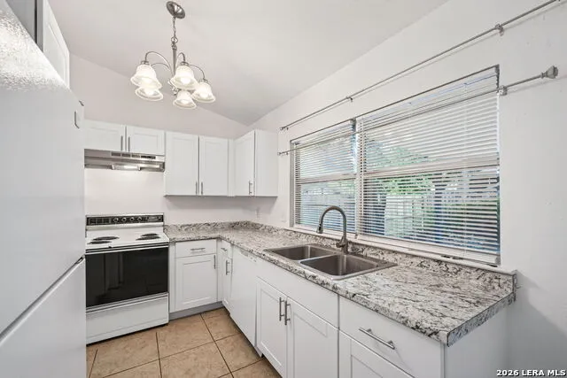 7713 Narrow Pass Live Oak, TX 78233