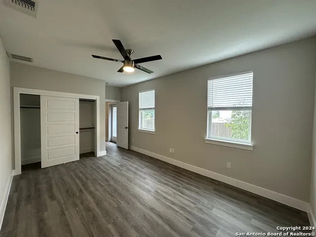 1618 W LAWNDALE DR Unit 8 San Antonio, TX 78209