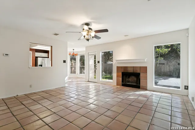 2535 Chestnut Bend San Antonio, TX 78232