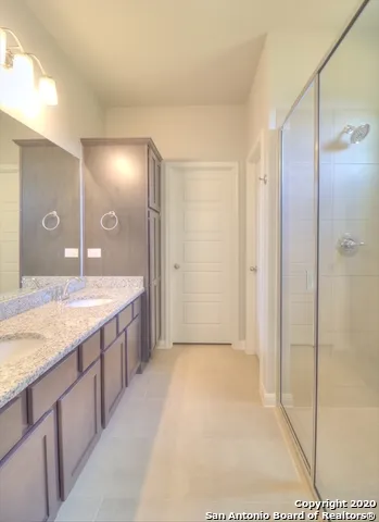 10 Serena Vista San Antonio, TX 78251