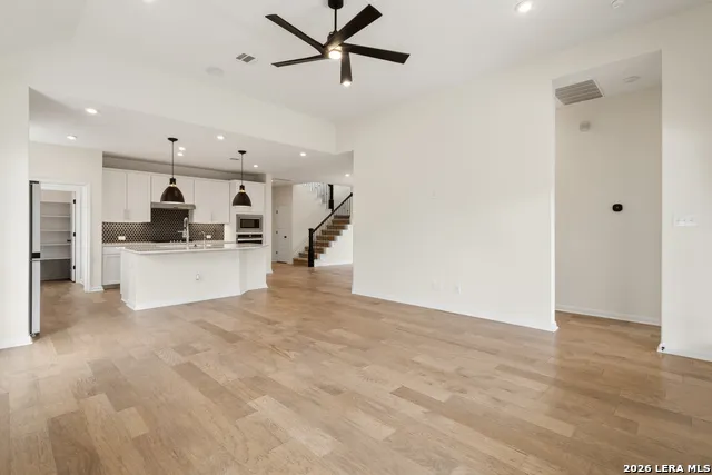 10224 CACTUS HLS San Antonio, TX 78254