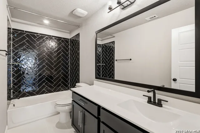 10224 CACTUS HLS San Antonio, TX 78254
