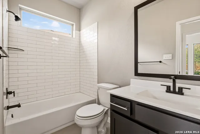 10224 CACTUS HLS San Antonio, TX 78254