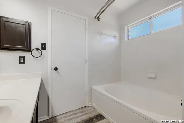 5635 MIDCROWN DR San Antonio, TX 78218