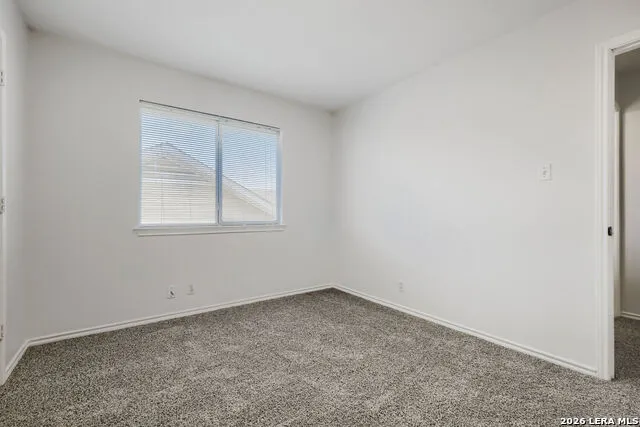 5635 MIDCROWN DR San Antonio, TX 78218