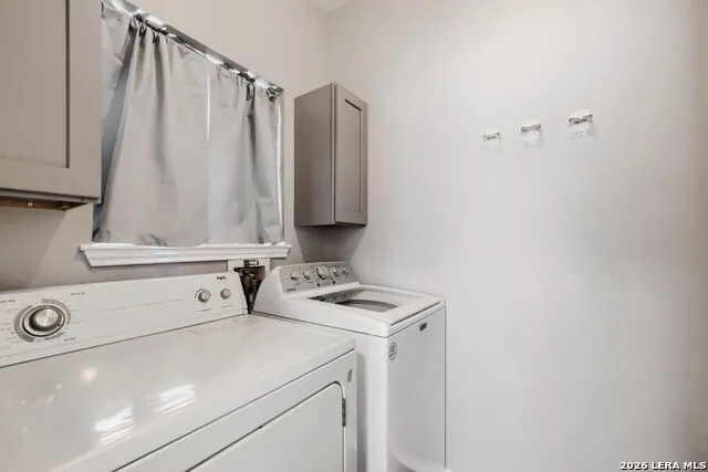 5635 MIDCROWN DR San Antonio, TX 78218