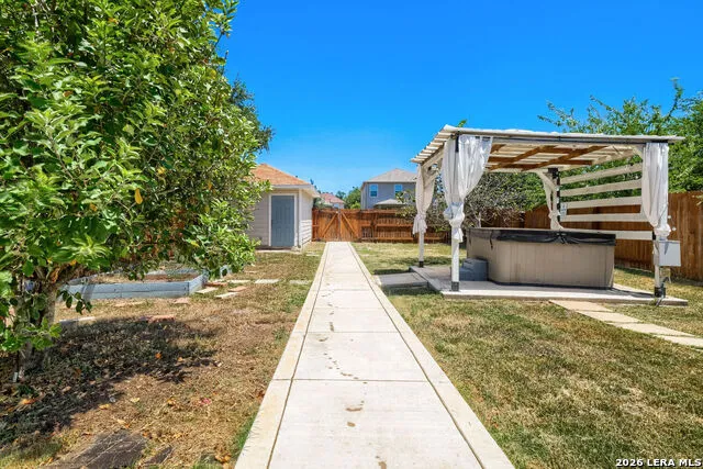 5635 MIDCROWN DR San Antonio, TX 78218