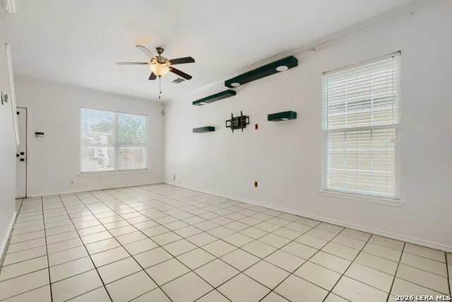5635 MIDCROWN DR San Antonio, TX 78218