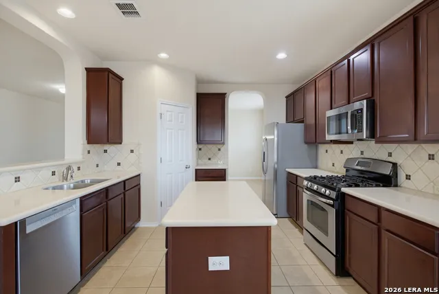 12602 Red Maple San Antonio, TX 78253