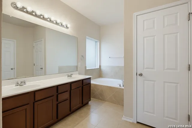12602 Red Maple San Antonio, TX 78253