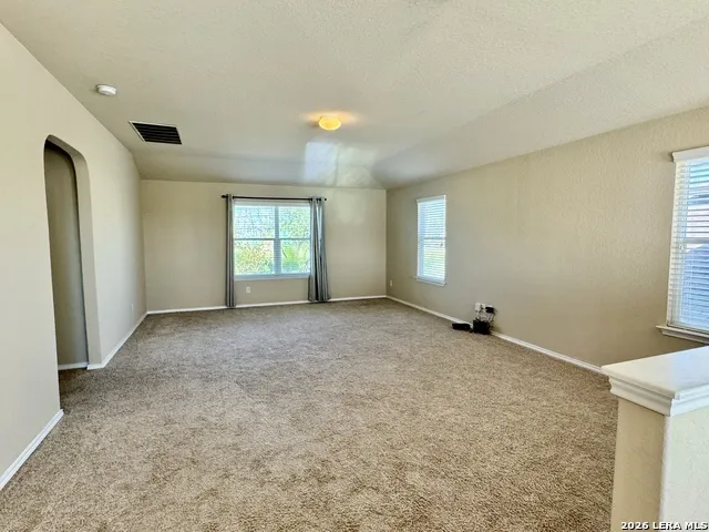 1607 Tree Run San Antonio, TX 78245