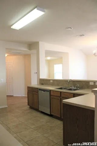 9518 Ascending Converse, TX 78109