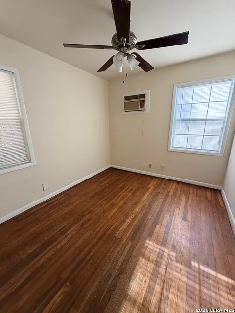 173 W DICKSON AVE San Antonio, TX 78214