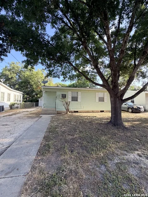 173 W DICKSON AVE San Antonio, TX 78214