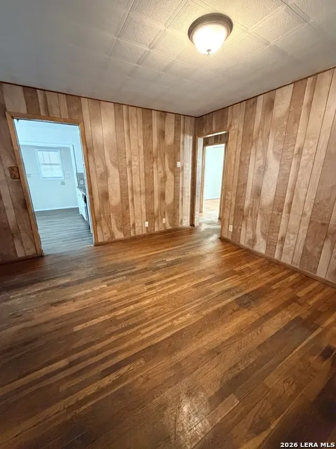 173 W DICKSON AVE San Antonio, TX 78214