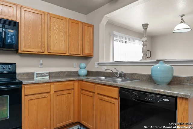 9222 Pacific Maple San Antonio, TX 78254