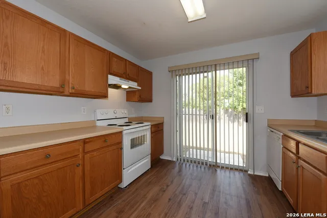 9207 DUBLIN MOOR San Antonio, TX 78254