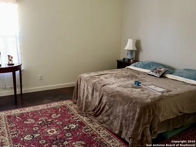 972 Pebble Beach Lakehills, TX 78063