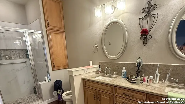 972 Pebble Beach Lakehills, TX 78063