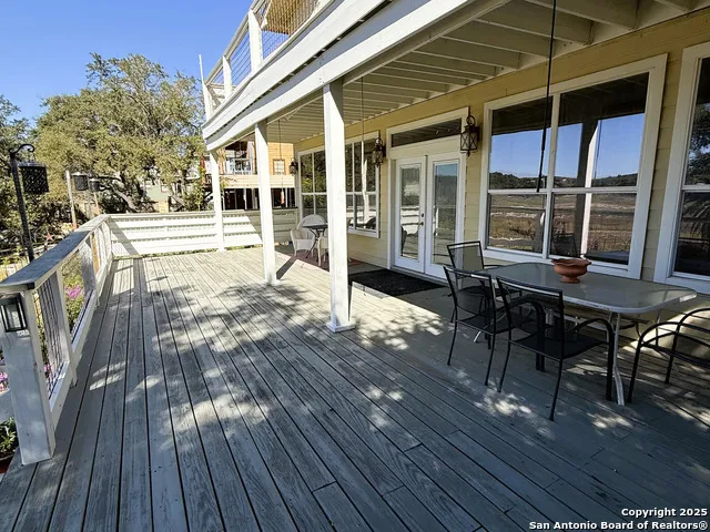 972 Pebble Beach Lakehills, TX 78063