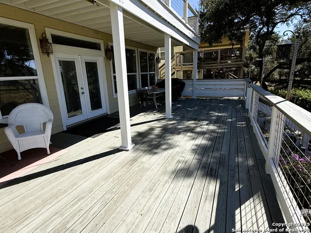 972 Pebble Beach Lakehills, TX 78063