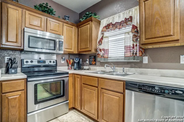 7122 CALYPSO DAWN San Antonio, TX 78252