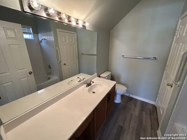 166 Red Hawk Rdg San Antonio, TX 78258