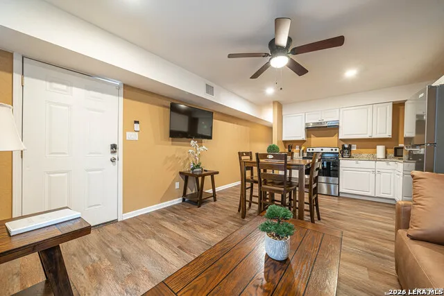 422 Gulf San Antonio, TX 78202